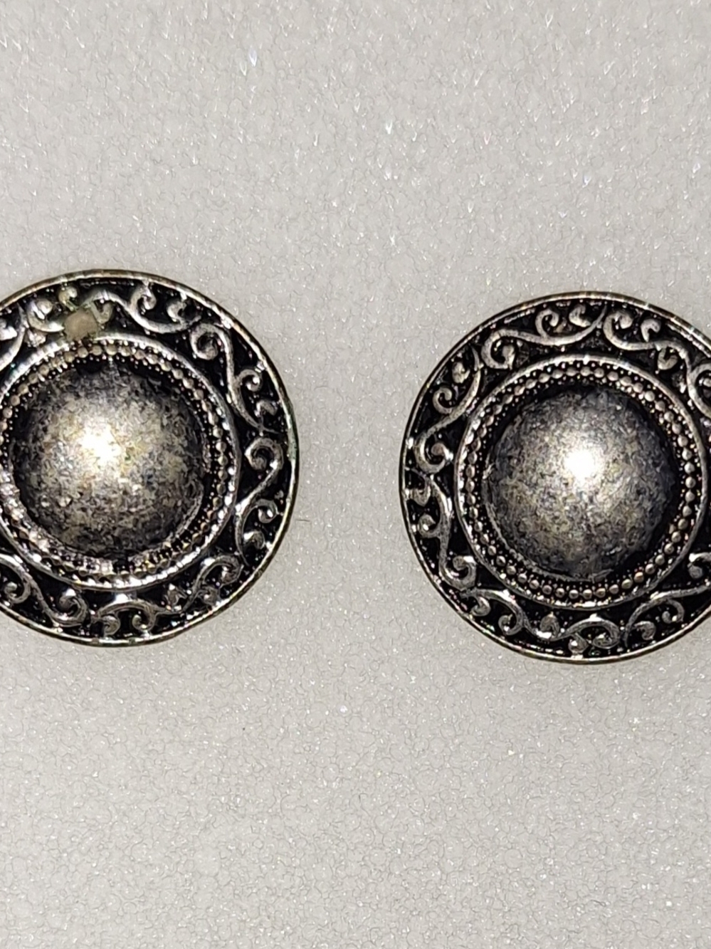 Vintage-Inspired Silver Tone Round Filigree Stud Earrings